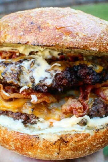 Mega Bacon Cheeseburger